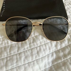 Quay Jezabell sunglasses